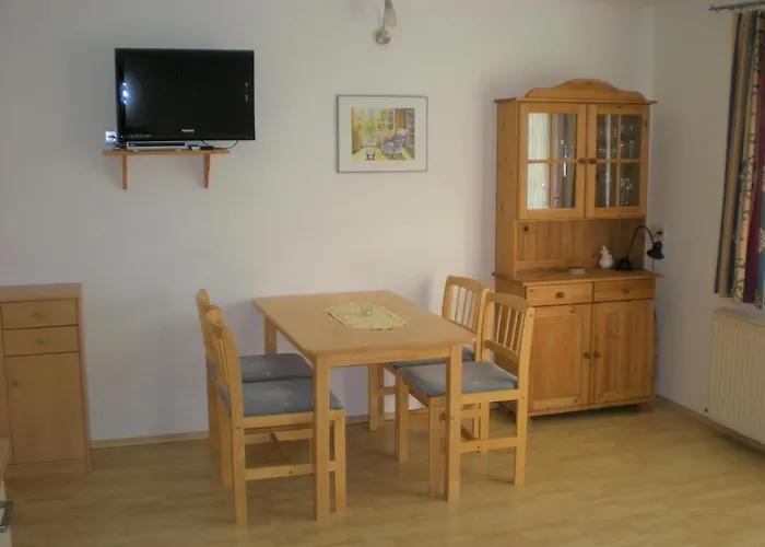 - Neubauer Διαμέρισμα *